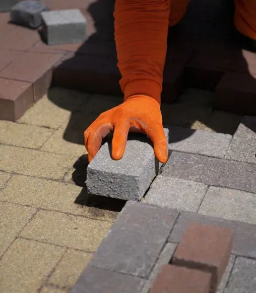 The founder of Dream Patios LA in Los Angeles giving two thumbs up, representing our commitment to quality in luxury custom patios and led outdoor lighting.